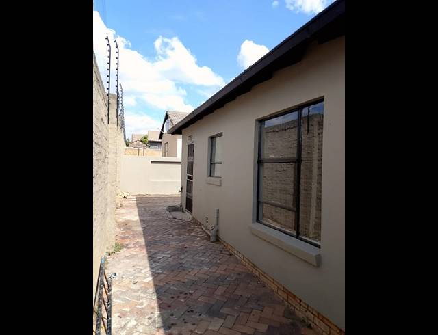 3 BEDROOM HOUSE FOR SALE IN KYA SANDS